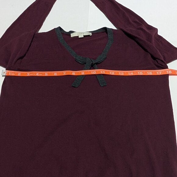Ann Taylor Loft Burgundy Long Sleeve Scoop Neck with Bow Knit Sweater, SP - Picture 9 of 12